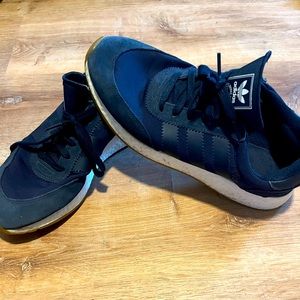 Adidas I - 5923 size 10.5 Mens